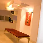 מלון Sisus 4*