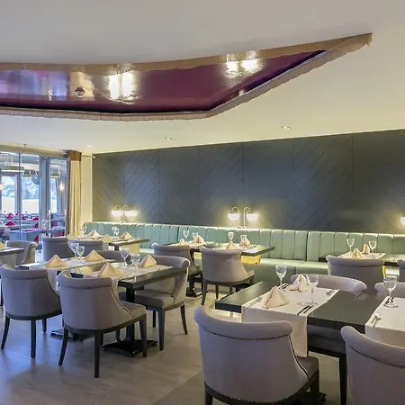 Szálloda Sisus 4*