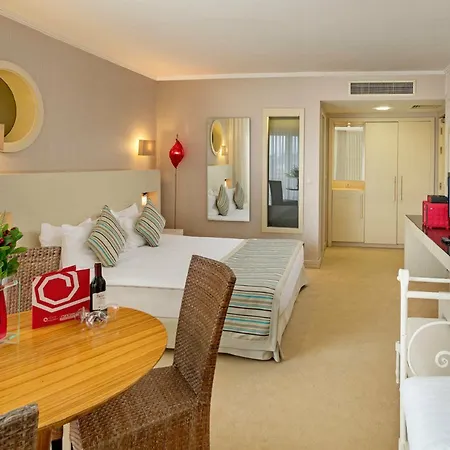 Sisus Hotel Cesme