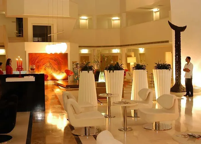 Sisus Hotel 4*